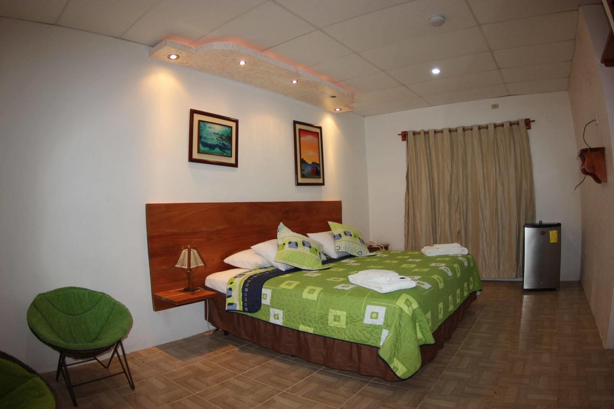 Hotel Twin Galapagos Puerto Ayora  Ngoại thất bức ảnh