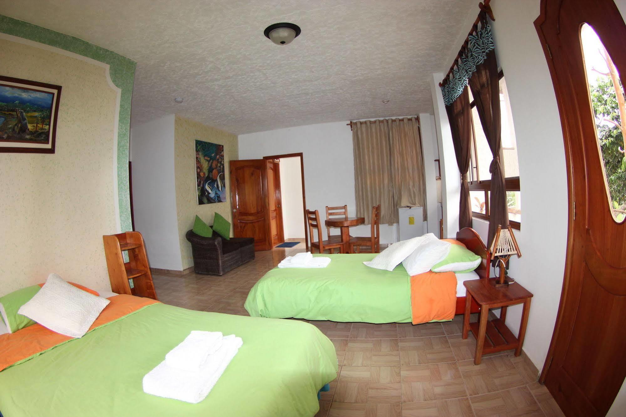Hotel Twin Galapagos Puerto Ayora  Ngoại thất bức ảnh