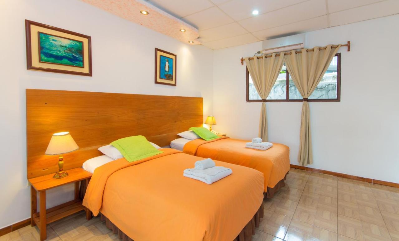 Hotel Twin Galapagos Puerto Ayora  Ngoại thất bức ảnh