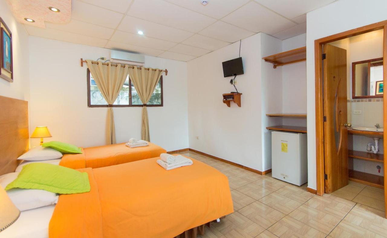 Hotel Twin Galapagos Puerto Ayora  Ngoại thất bức ảnh